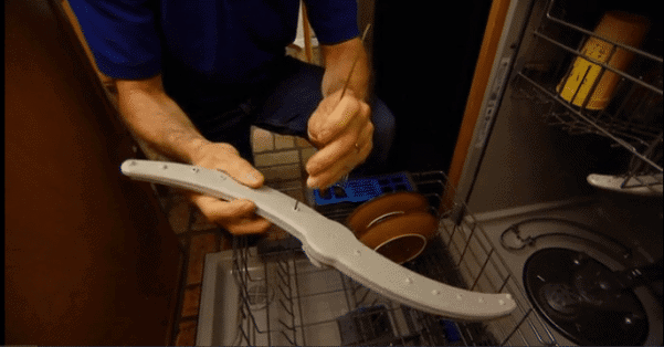 how-to-clean-dishwasher-spray-arm