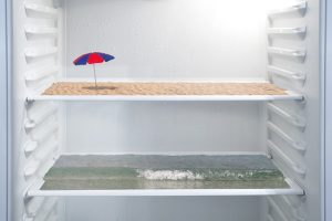 refrigerator warm