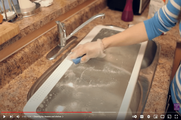 fridge deep clean