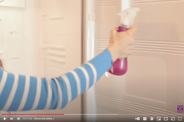 smell in refrigerator